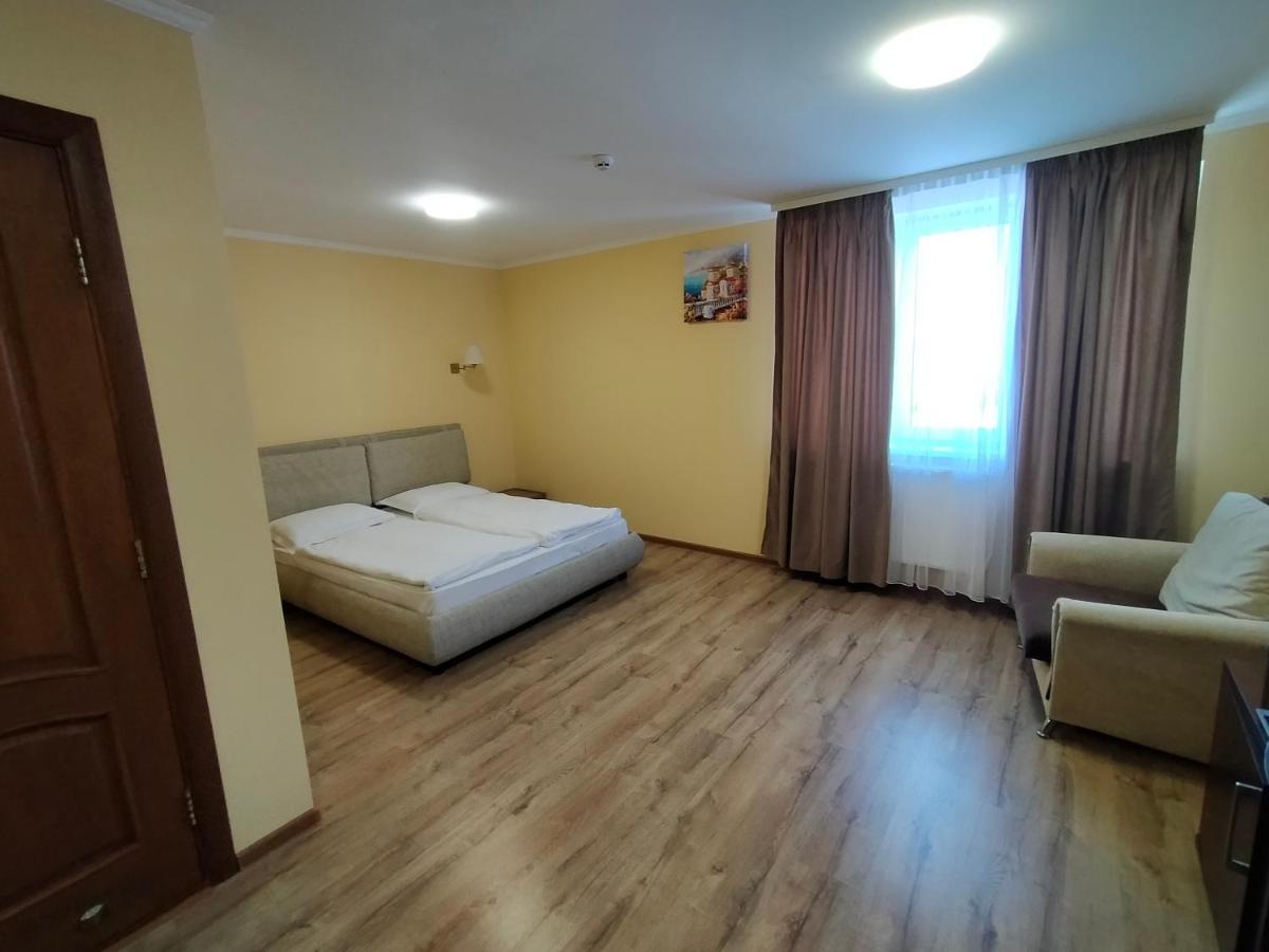Латориця Suskovo Exterior photo